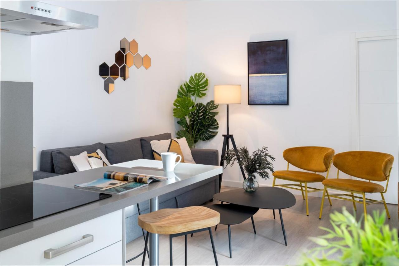 Correduria Suites Apartments Seville Ngoại thất bức ảnh